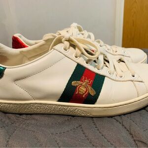 Gucci White Leather Sneakers with Red and Green Web and Gold Bee